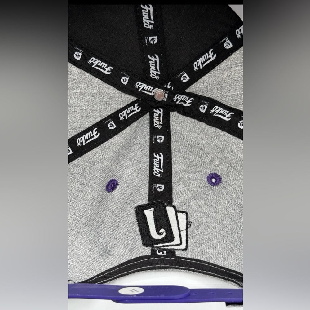 DC FUNKO The Joker SnapBack Gray Ball Cap With Black Bill - Picture 6 of 7